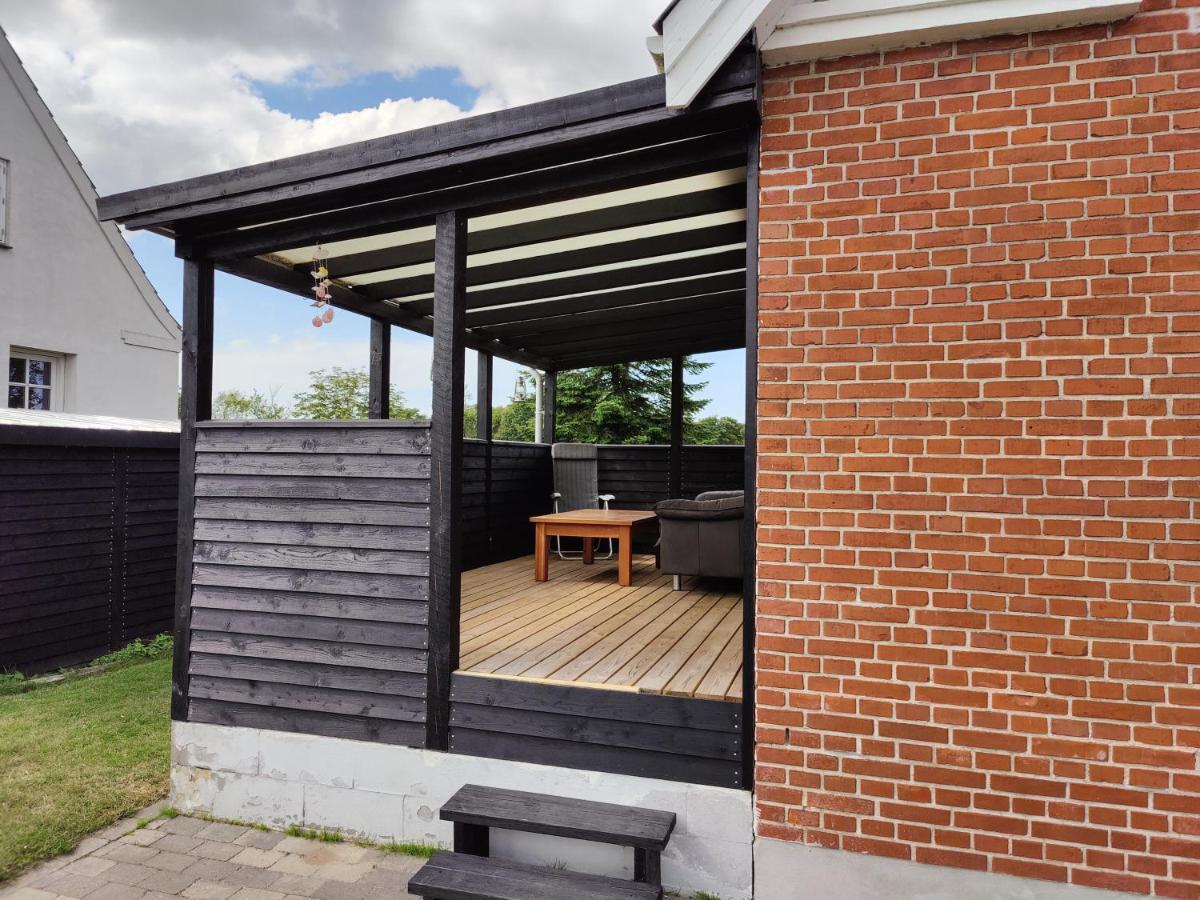 Bjergby Guesthouse Йёрринг Экстерьер фото